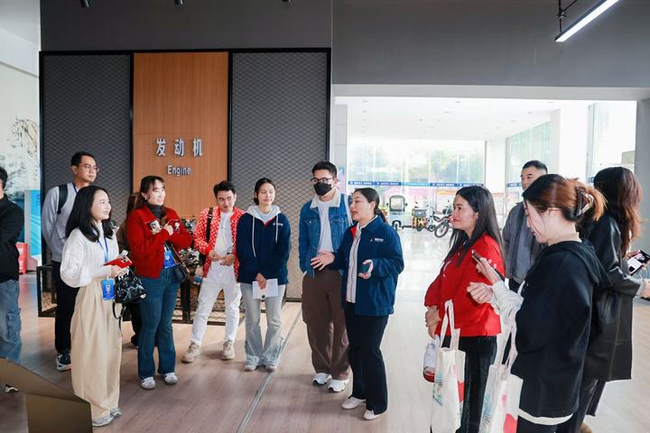 馳騁絲路 跨境摩托車(chē)電商與企業(yè)研學(xué)的融合之旅